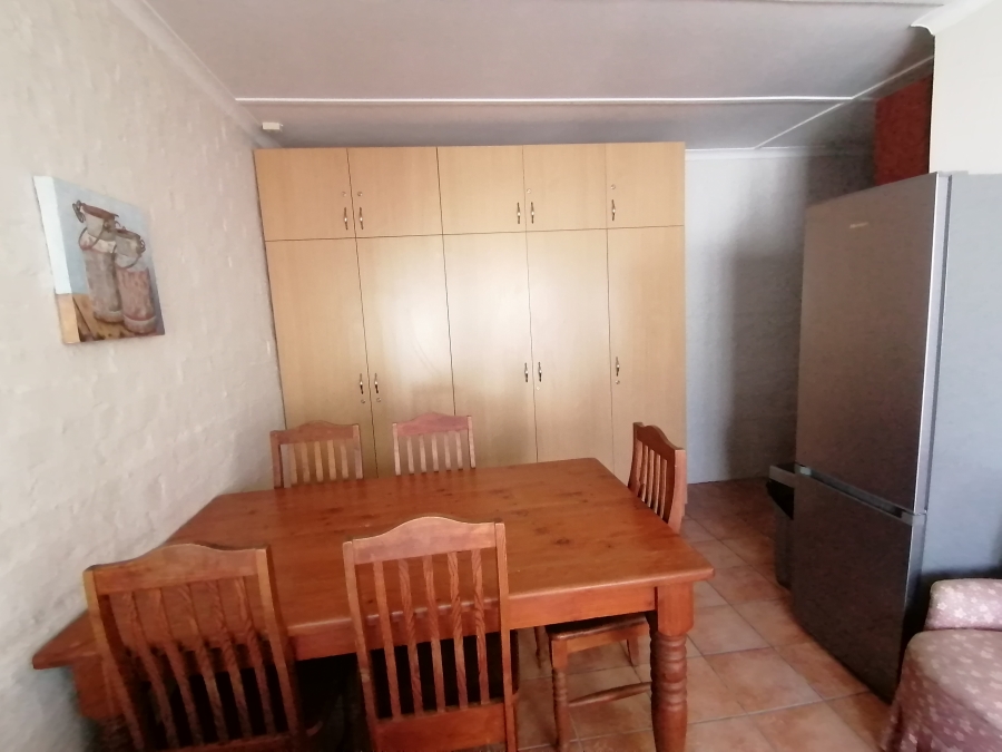To Let 1 Bedroom Property for Rent in Summerstrand Eastern Cape